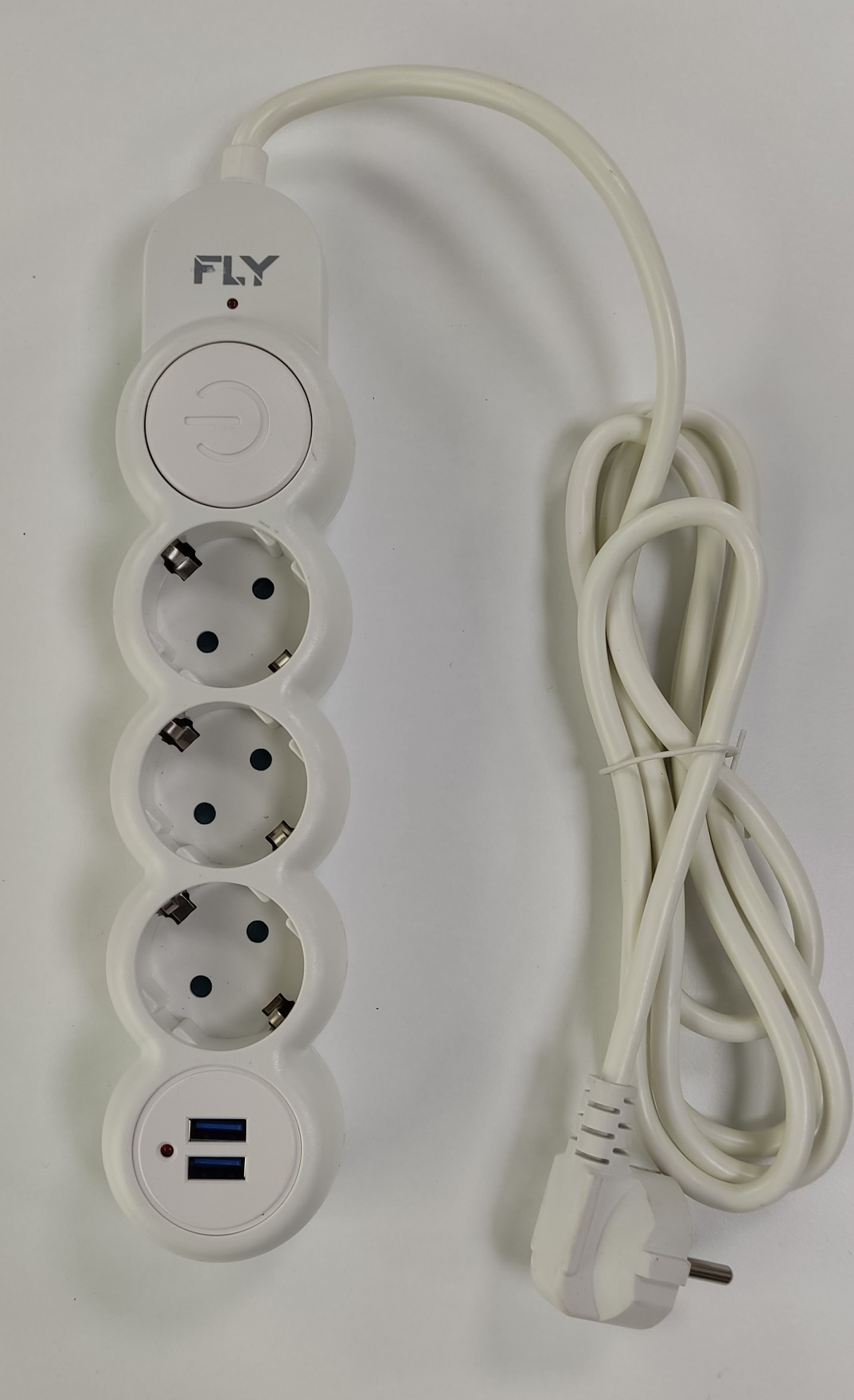 Fly 3393-01 3lü 2mt 2.1A Anahtarlı 2Usb Şarj Çıkışlı Akım Korumalı 2500w Fly 3393-01 3lü 2mt 2.1A Anahtarlı 2Usb Şarj Çıkışlı Akım Korumalı 2500w